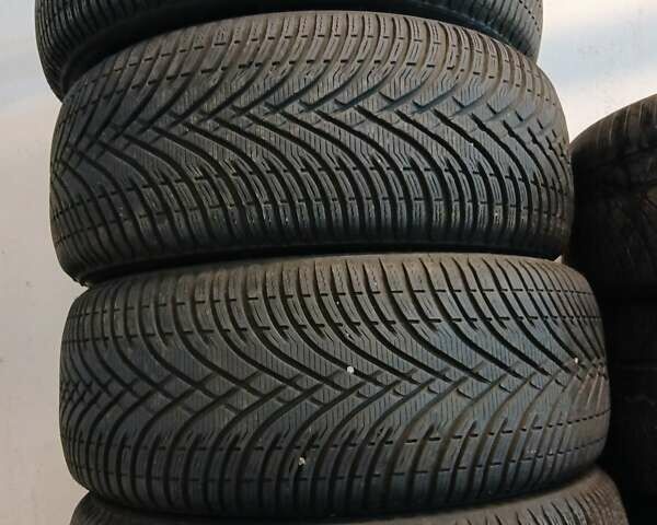 Чорний Ленд Ровер Рендж Ровер Евок, об'ємом двигуна 2 л та пробігом 122 тис. км за 16999 $, фото 2 на Automoto.ua