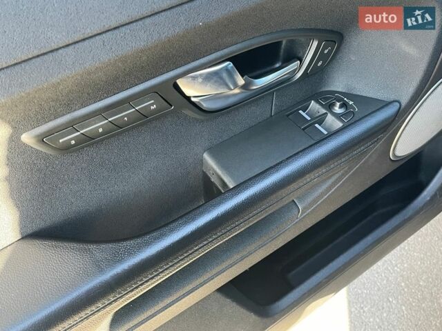 Черный Ленд Ровер Рендж Ровер Эвок, объемом двигателя 2 л и пробегом 214 тыс. км за 13500 $, фото 24 на Automoto.ua