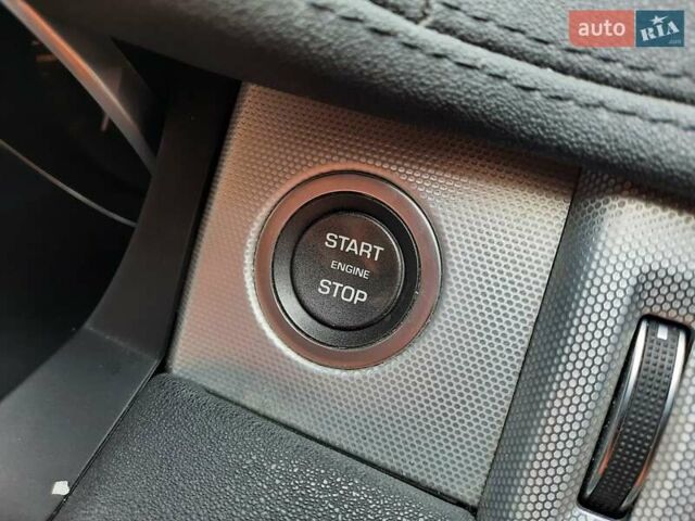 Черный Ленд Ровер Рендж Ровер Эвок, объемом двигателя 2 л и пробегом 122 тыс. км за 17002 $, фото 34 на Automoto.ua