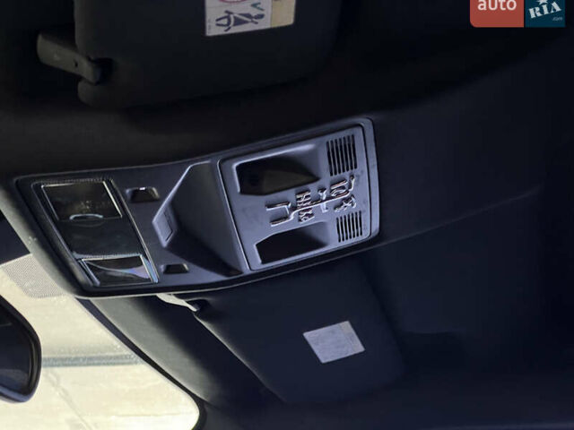 Чорний Ленд Ровер Рендж Ровер Евок, об'ємом двигуна 2 л та пробігом 125 тис. км за 17499 $, фото 21 на Automoto.ua
