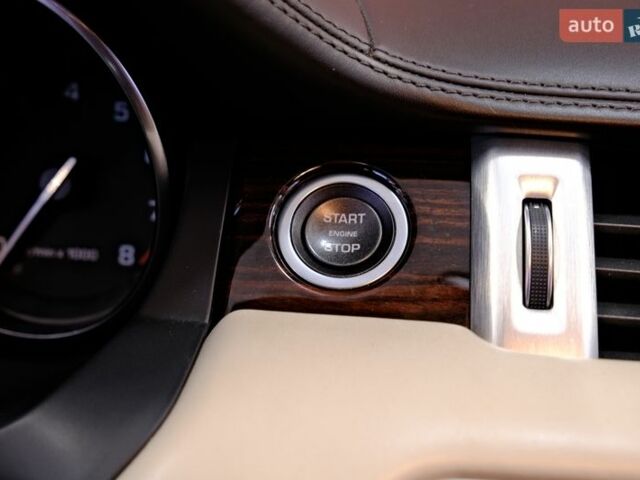 Чорний Ленд Ровер Рендж Ровер Евок, об'ємом двигуна 2 л та пробігом 94 тис. км за 14900 $, фото 18 на Automoto.ua