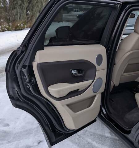 Черный Ленд Ровер Рендж Ровер Эвок, объемом двигателя 2 л и пробегом 229 тыс. км за 16333 $, фото 25 на Automoto.ua