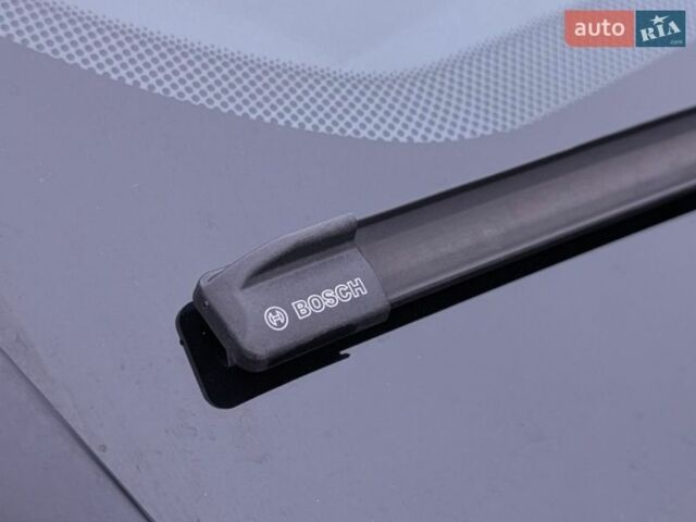 Чорний Ленд Ровер Рендж Ровер Евок, об'ємом двигуна 2 л та пробігом 230 тис. км за 16199 $, фото 26 на Automoto.ua