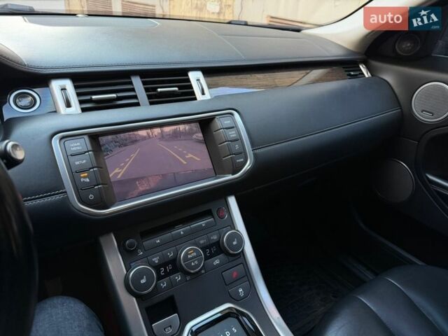 Черный Ленд Ровер Рендж Ровер Эвок, объемом двигателя 2.2 л и пробегом 165 тыс. км за 18800 $, фото 24 на Automoto.ua