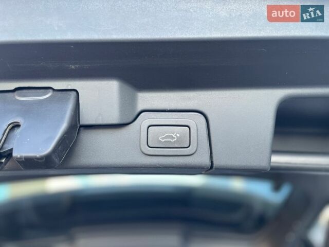Черный Ленд Ровер Рендж Ровер Эвок, объемом двигателя 2 л и пробегом 214 тыс. км за 13000 $, фото 12 на Automoto.ua