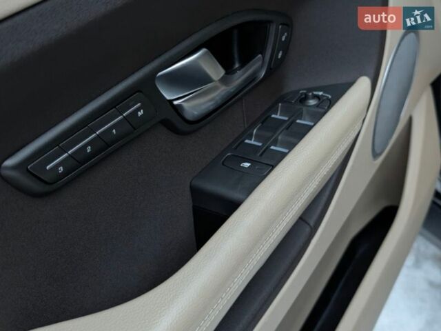 Чорний Ленд Ровер Рендж Ровер Евок, об'ємом двигуна 2 л та пробігом 230 тис. км за 16199 $, фото 22 на Automoto.ua