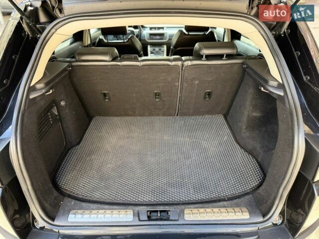 Чорний Ленд Ровер Рендж Ровер Евок, об'ємом двигуна 2.2 л та пробігом 241 тис. км за 16700 $, фото 12 на Automoto.ua