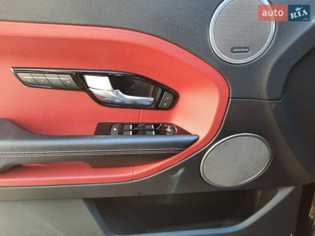 Черный Ленд Ровер Рендж Ровер Эвок, объемом двигателя 2 л и пробегом 122 тыс. км за 17002 $, фото 36 на Automoto.ua