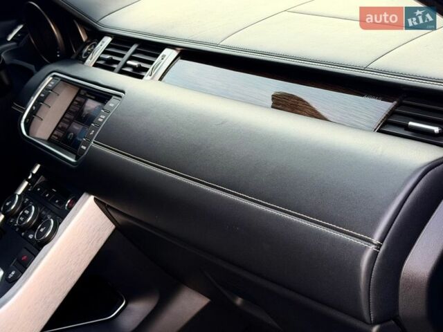 Черный Ленд Ровер Рендж Ровер Эвок, объемом двигателя 2.2 л и пробегом 165 тыс. км за 18000 $, фото 19 на Automoto.ua