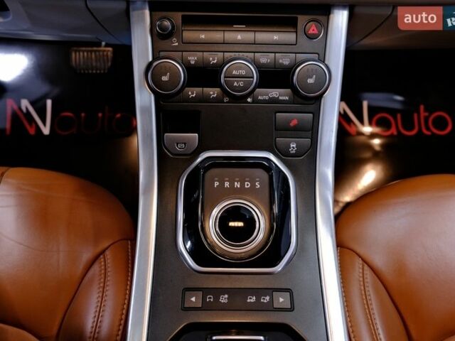 Чорний Ленд Ровер Рендж Ровер Евок, об'ємом двигуна 2 л та пробігом 94 тис. км за 14900 $, фото 16 на Automoto.ua