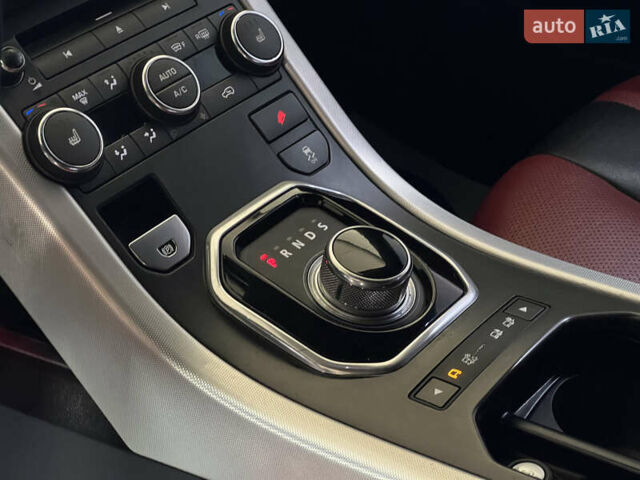 Чорний Ленд Ровер Рендж Ровер Евок, об'ємом двигуна 2 л та пробігом 125 тис. км за 17499 $, фото 19 на Automoto.ua