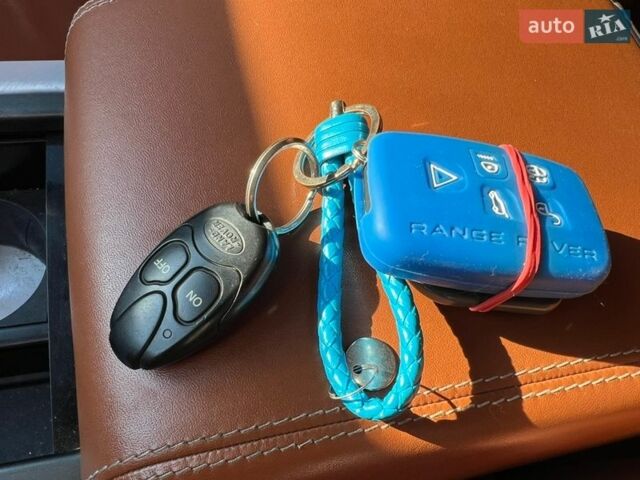 Чорний Ленд Ровер Рендж Ровер Евок, об'ємом двигуна 2.18 л та пробігом 200 тис. км за 18500 $, фото 13 на Automoto.ua