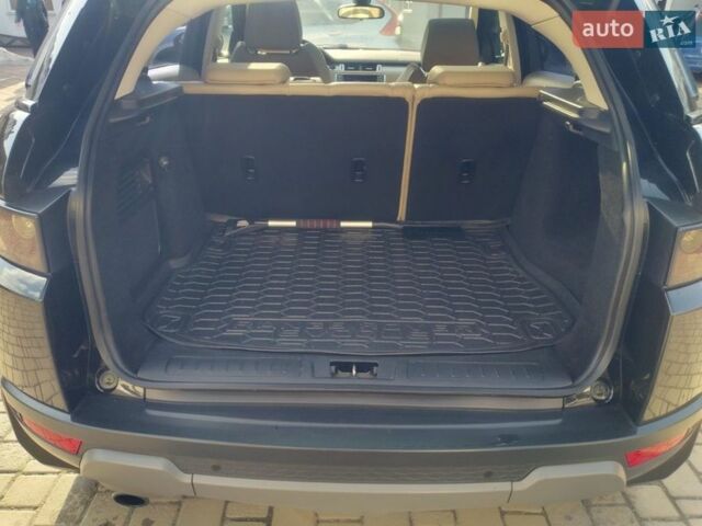 Черный Ленд Ровер Рендж Ровер Эвок, объемом двигателя 2.18 л и пробегом 235 тыс. км за 18700 $, фото 4 на Automoto.ua