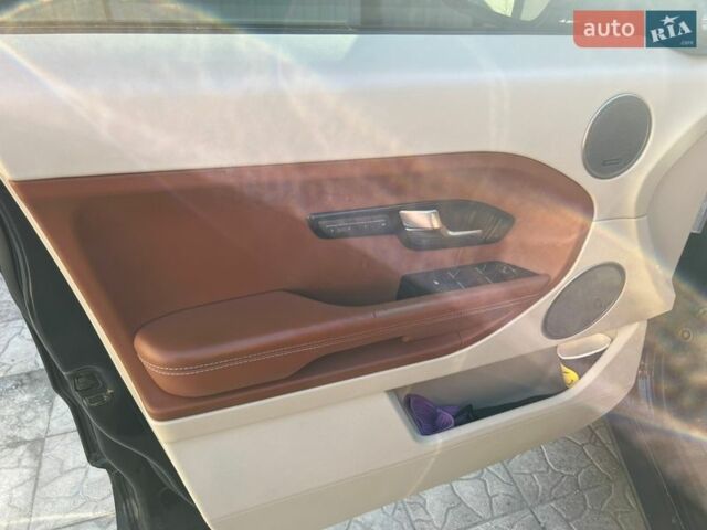 Чорний Ленд Ровер Рендж Ровер Евок, об'ємом двигуна 2.18 л та пробігом 200 тис. км за 18500 $, фото 11 на Automoto.ua