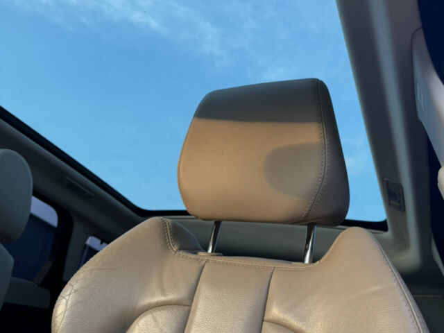 Чорний Ленд Ровер Рендж Ровер Евок, об'ємом двигуна 2.2 л та пробігом 198 тис. км за 17300 $, фото 10 на Automoto.ua