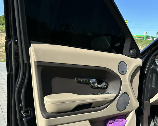 Чорний Ленд Ровер Рендж Ровер Евок, об'ємом двигуна 2.18 л та пробігом 148 тис. км за 18000 $, фото 11 на Automoto.ua