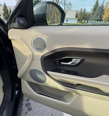 Чорний Ленд Ровер Рендж Ровер Евок, об'ємом двигуна 2 л та пробігом 160 тис. км за 20500 $, фото 17 на Automoto.ua