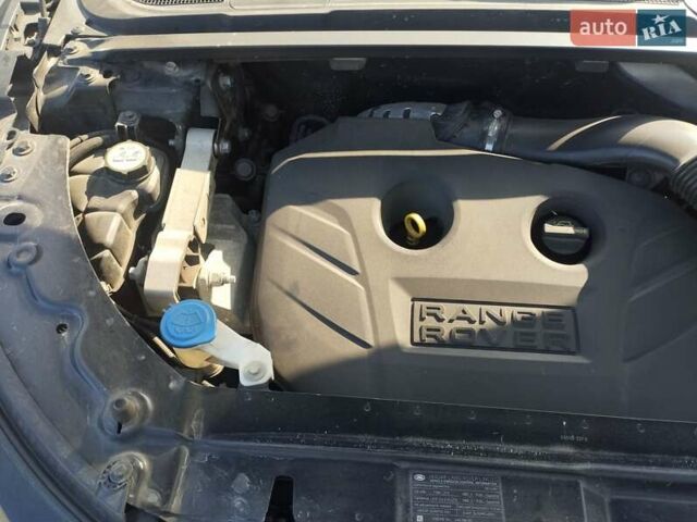Черный Ленд Ровер Рендж Ровер Эвок, объемом двигателя 2 л и пробегом 97 тыс. км за 18500 $, фото 7 на Automoto.ua