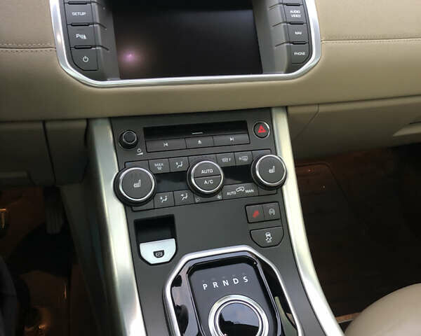 Ленд Ровер Рендж Ровер Эвок 2013 в Львове на Automoto.ua Черный Ленд Ровер Рендж Ровер Эвок, объемом двигателя 2 л и пробегом 178 тыс. км за 18500 $, фото 2 на Automoto.ua