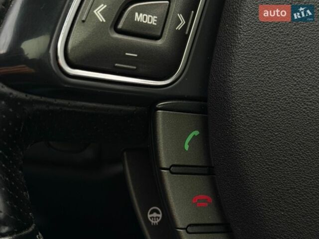 Чорний Ленд Ровер Рендж Ровер Евок, об'ємом двигуна 2.18 л та пробігом 251 тис. км за 14800 $, фото 77 на Automoto.ua