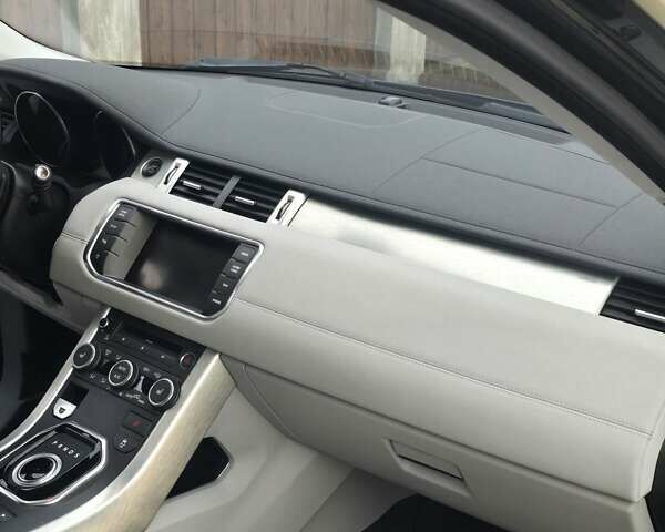 Черный Ленд Ровер Рендж Ровер Эвок, объемом двигателя 2 л и пробегом 286 тыс. км за 14500 $, фото 7 на Automoto.ua