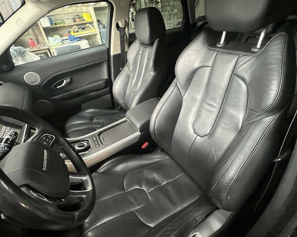 Чорний Ленд Ровер Рендж Ровер Евок, об'ємом двигуна 2 л та пробігом 260 тис. км за 17000 $, фото 6 на Automoto.ua