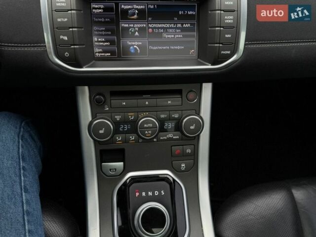 Чорний Ленд Ровер Рендж Ровер Евок, об'ємом двигуна 2.18 л та пробігом 251 тис. км за 14800 $, фото 71 на Automoto.ua