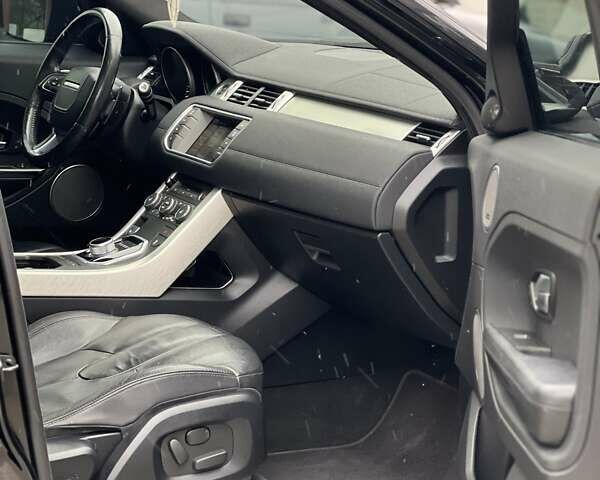 Чорний Ленд Ровер Рендж Ровер Евок, об'ємом двигуна 2 л та пробігом 165 тис. км за 15700 $, фото 7 на Automoto.ua