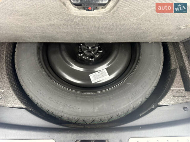 Черный Ленд Ровер Рендж Ровер Эвок, объемом двигателя 2 л и пробегом 260 тыс. км за 11799 $, фото 9 на Automoto.ua