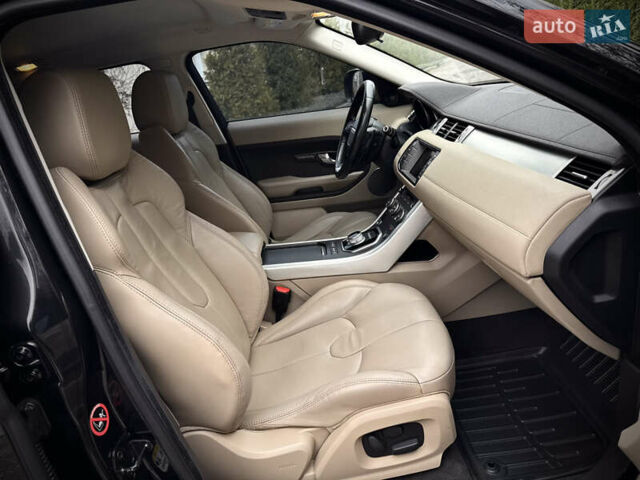 Черный Ленд Ровер Рендж Ровер Эвок, объемом двигателя 2 л и пробегом 150 тыс. км за 14700 $, фото 50 на Automoto.ua