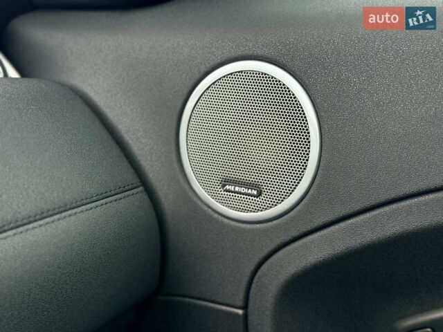 Черный Ленд Ровер Рендж Ровер Эвок, объемом двигателя 2 л и пробегом 260 тыс. км за 11799 $, фото 42 на Automoto.ua