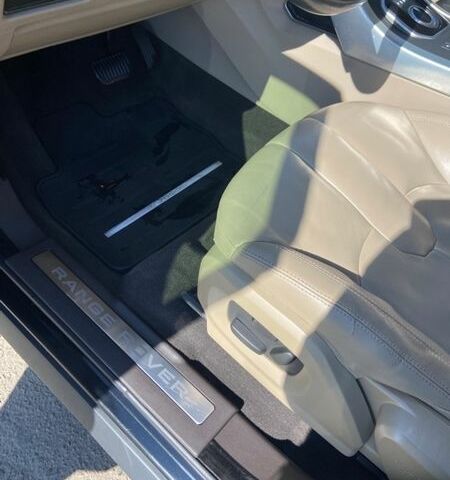 Чорний Ленд Ровер Рендж Ровер Евок, об'ємом двигуна 2 л та пробігом 186 тис. км за 16500 $, фото 13 на Automoto.ua