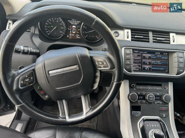 Черный Ленд Ровер Рендж Ровер Эвок, объемом двигателя 2 л и пробегом 210 тыс. км за 13999 $, фото 15 на Automoto.ua