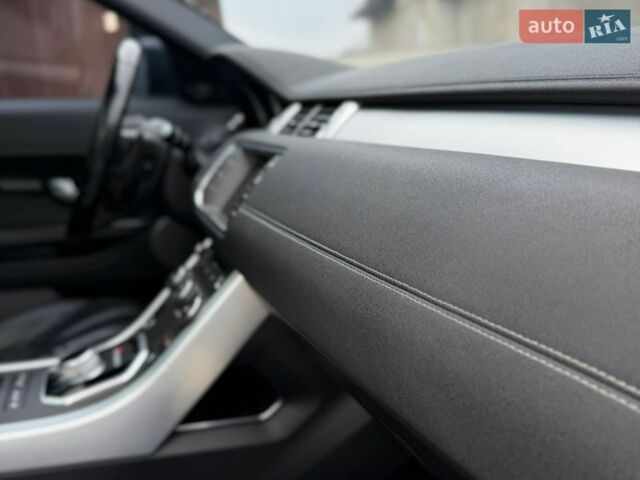 Чорний Ленд Ровер Рендж Ровер Евок, об'ємом двигуна 2.18 л та пробігом 251 тис. км за 14800 $, фото 61 на Automoto.ua