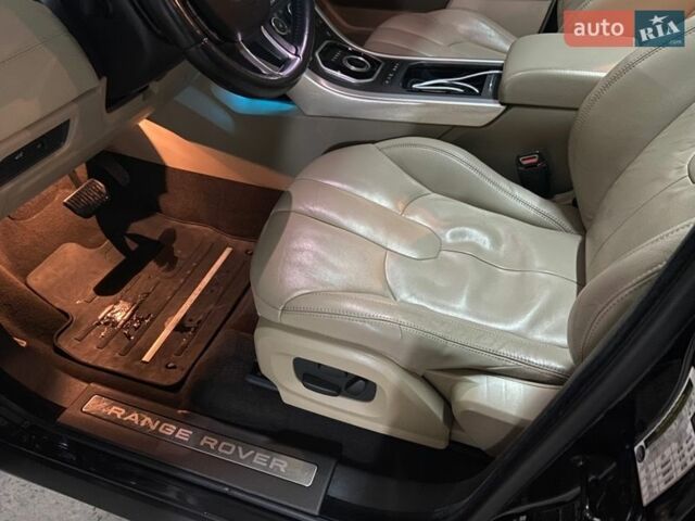 Чорний Ленд Ровер Рендж Ровер Евок, об'ємом двигуна 2 л та пробігом 186 тис. км за 16500 $, фото 8 на Automoto.ua