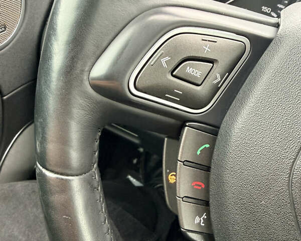 Черный Ленд Ровер Рендж Ровер Эвок, объемом двигателя 2 л и пробегом 260 тыс. км за 11799 $, фото 39 на Automoto.ua