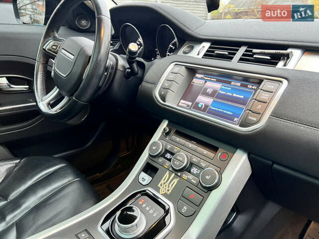 Чорний Ленд Ровер Рендж Ровер Евок, об'ємом двигуна 2 л та пробігом 197 тис. км за 13500 $, фото 29 на Automoto.ua
