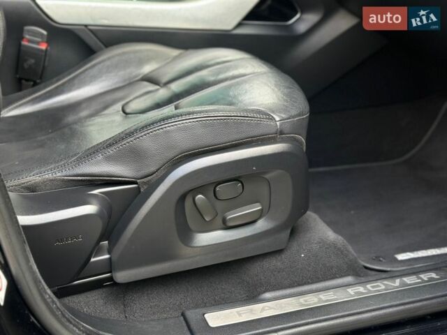 Чорний Ленд Ровер Рендж Ровер Евок, об'ємом двигуна 2 л та пробігом 167 тис. км за 15700 $, фото 12 на Automoto.ua