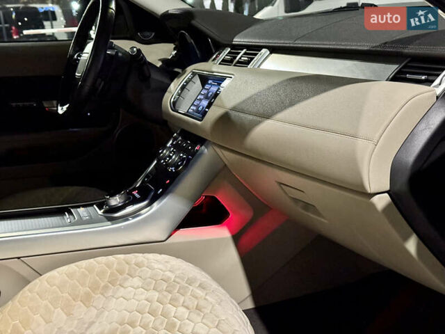 Черный Ленд Ровер Рендж Ровер Эвок, объемом двигателя 2.2 л и пробегом 139 тыс. км за 20999 $, фото 28 на Automoto.ua