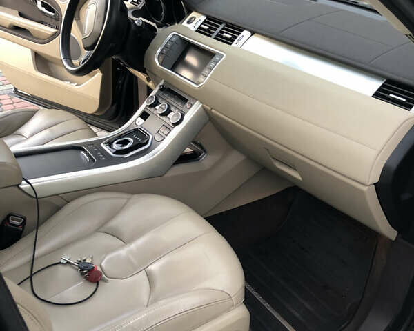 Ленд Ровер Рендж Ровер Эвок 2013 в Львове на Automoto.ua Черный Ленд Ровер Рендж Ровер Эвок, объемом двигателя 2 л и пробегом 178 тыс. км за 18500 $, фото 5 на Automoto.ua