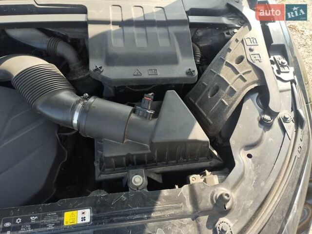 Черный Ленд Ровер Рендж Ровер Эвок, объемом двигателя 2 л и пробегом 97 тыс. км за 18500 $, фото 6 на Automoto.ua