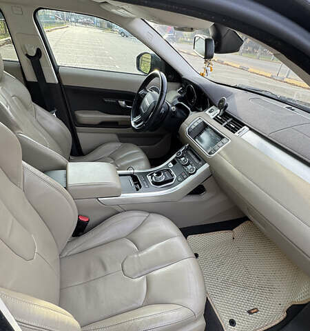 Чорний Ленд Ровер Рендж Ровер Евок, об'ємом двигуна 2 л та пробігом 160 тис. км за 20500 $, фото 20 на Automoto.ua