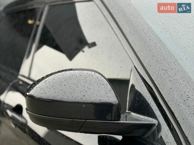 Чорний Ленд Ровер Рендж Ровер Евок, об'ємом двигуна 2.18 л та пробігом 251 тис. км за 14800 $, фото 20 на Automoto.ua