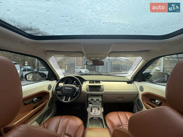 Чорний Ленд Ровер Рендж Ровер Евок, об'ємом двигуна 2 л та пробігом 145 тис. км за 15900 $, фото 10 на Automoto.ua
