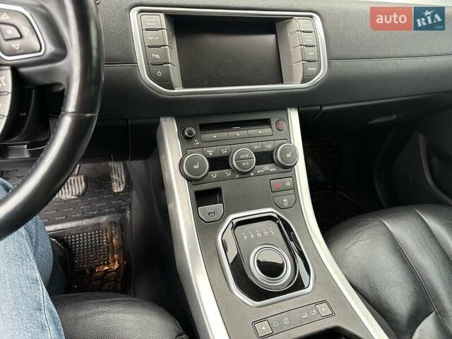 Черный Ленд Ровер Рендж Ровер Эвок, объемом двигателя 2 л и пробегом 165 тыс. км за 15300 $, фото 7 на Automoto.ua