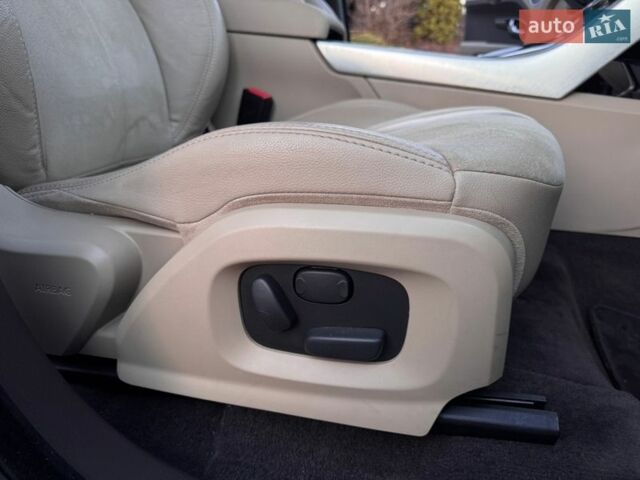 Чорний Ленд Ровер Рендж Ровер Евок, об'ємом двигуна 2 л та пробігом 255 тис. км за 12300 $, фото 13 на Automoto.ua