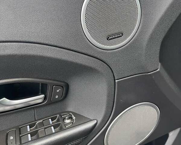 Черный Ленд Ровер Рендж Ровер Эвок, объемом двигателя 2.18 л и пробегом 170 тыс. км за 19990 $, фото 10 на Automoto.ua