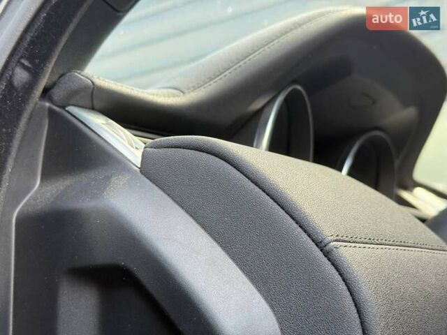 Черный Ленд Ровер Рендж Ровер Эвок, объемом двигателя 2 л и пробегом 120 тыс. км за 16899 $, фото 25 на Automoto.ua
