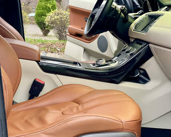 Черный Ленд Ровер Рендж Ровер Эвок, объемом двигателя 2 л и пробегом 145 тыс. км за 13995 $, фото 24 на Automoto.ua