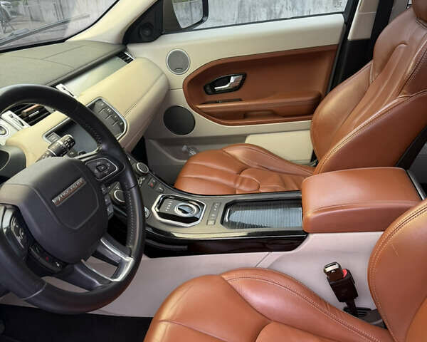 Чорний Ленд Ровер Рендж Ровер Евок, об'ємом двигуна 2 л та пробігом 145 тис. км за 15900 $, фото 17 на Automoto.ua